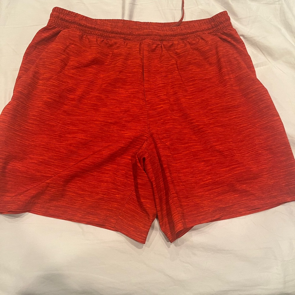 Lululemon Men’s 7” Pace Breaker Shorts